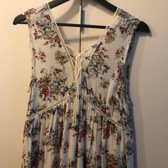 Sleeveless Floral Sundress from Doe and Rae - Picture 2 of 2